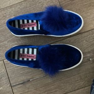 The FUNNEST shoes ever! Perfect condition